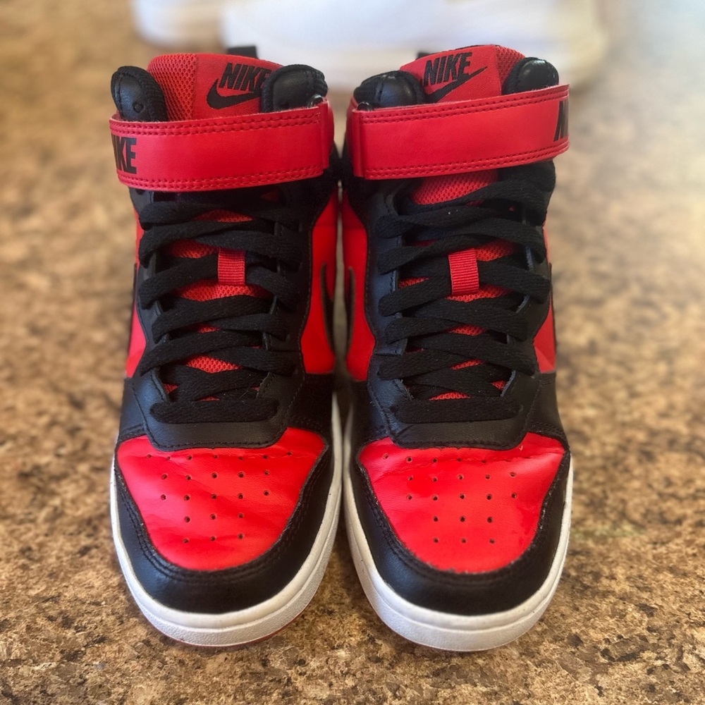 Kids Nike Court Borough Mid Shoes